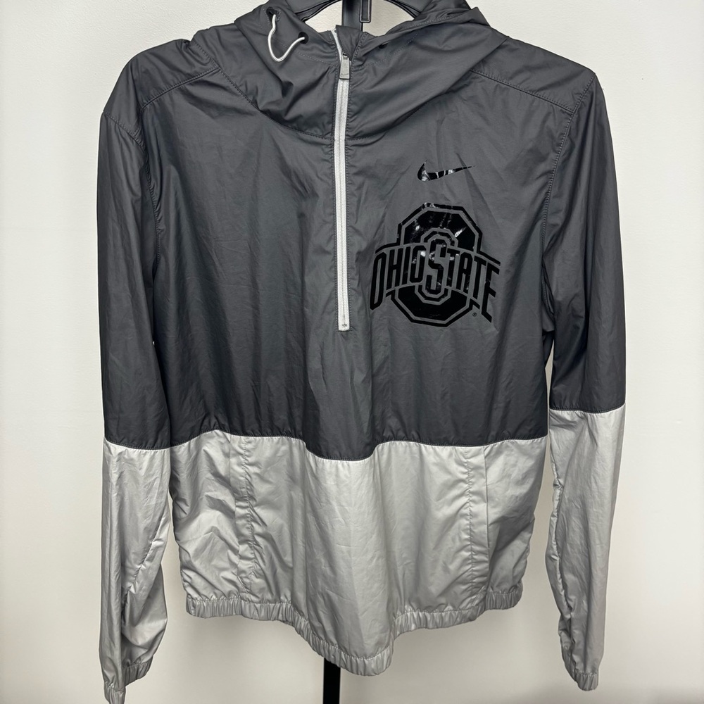 Nike Ohio State Gray/Silver 1/4 Zip Lightweight Jacket Size Medium